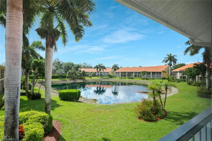LAKE VIEW FROM THE LANAI