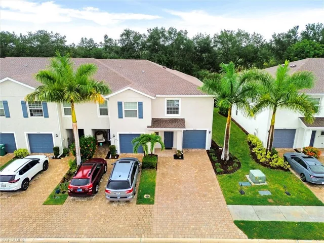 15359  Wildflower  CIR, Naples, FL 34119