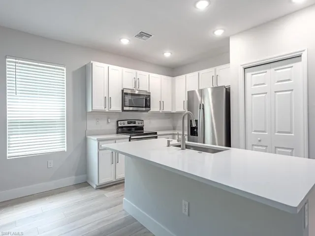 Lots of light in the kitchen