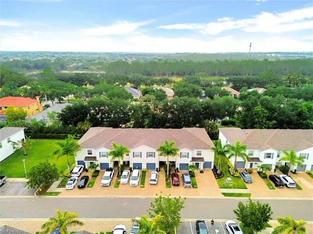 15359  Wildflower  CIR, Naples, FL 34119