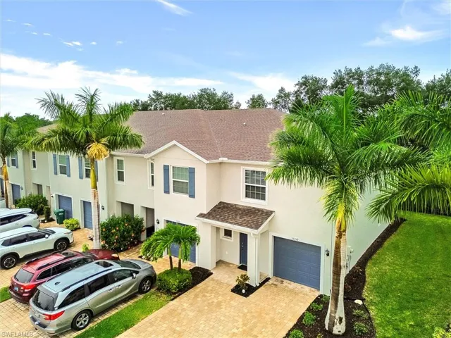 15359  Wildflower  CIR, Naples, FL 34119
