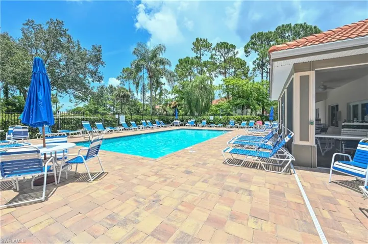 431 Valerie Way 103, Naples, Florida 34104