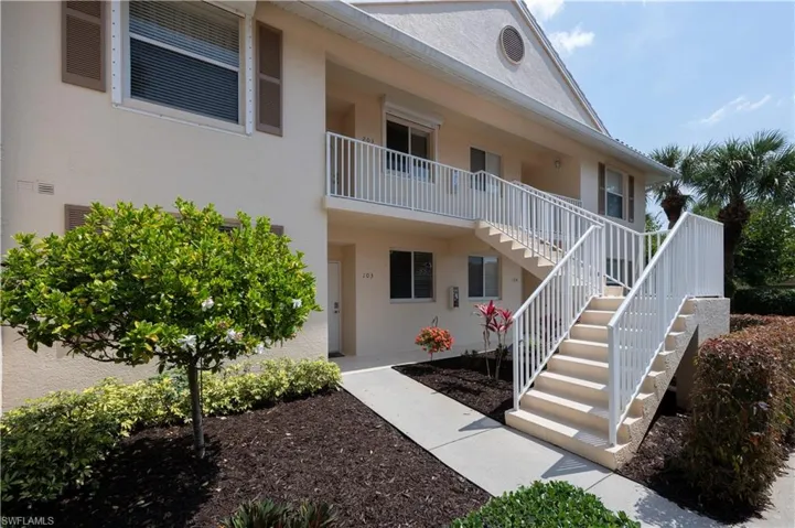 431 Valerie Way 103, Naples, Florida 34104