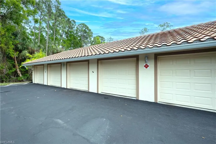 431 Valerie Way 103, Naples, Florida 34104