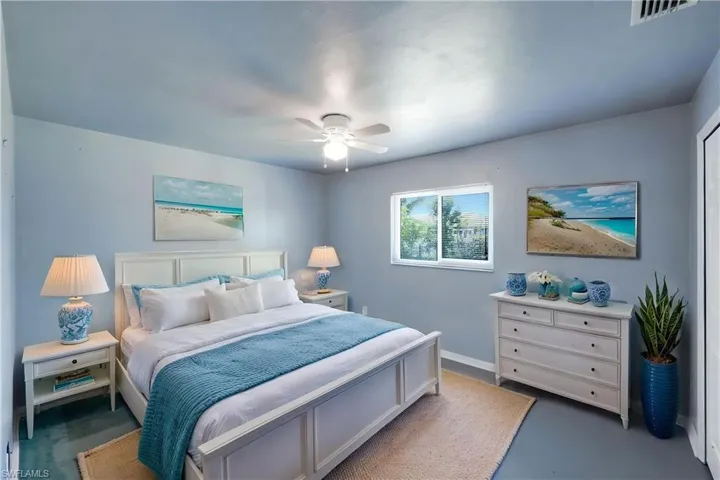 322 SE 17th  ST, Cape Coral, FL 33990