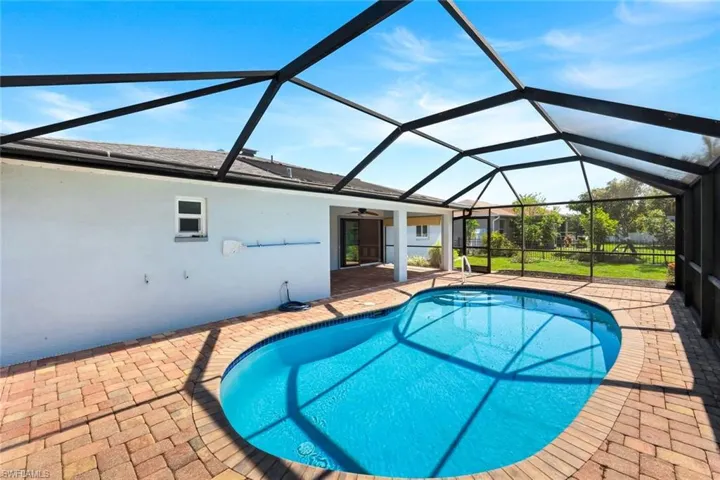 322 SE 17th  ST, Cape Coral, FL 33990