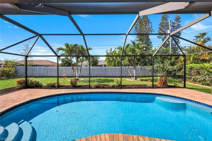 322 Se 17th St, Cape Coral, Florida 33990