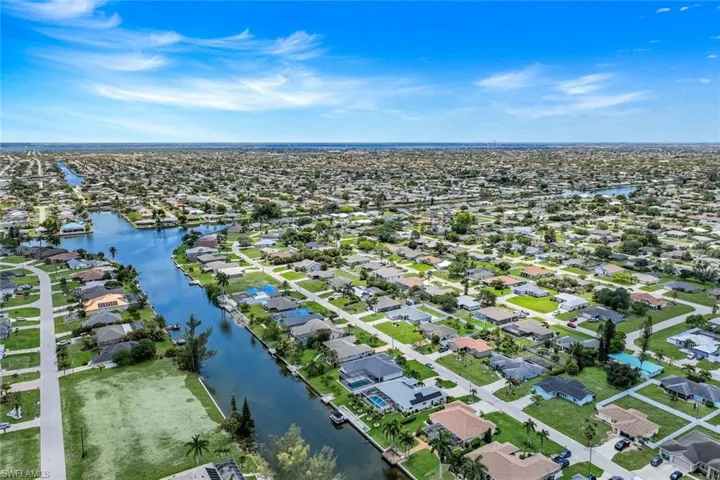 322 SE 17th  ST, Cape Coral, FL 33990