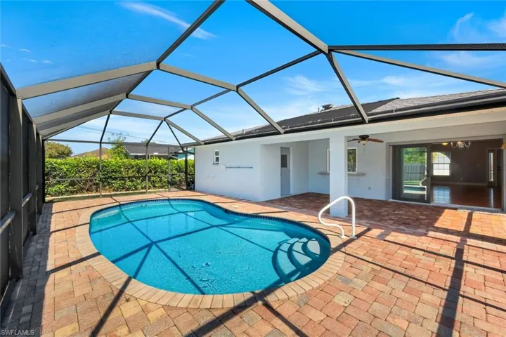 322 Se 17th St, Cape Coral, Florida 33990