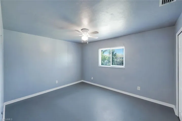 322 Se 17th St, Cape Coral, Florida 33990