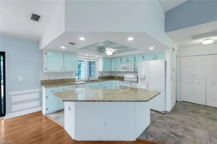 322 Se 17th St, Cape Coral, Florida 33990
