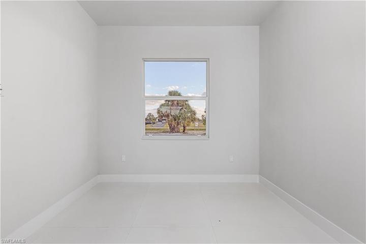2599  45th NE AVE, Naples, FL 34120