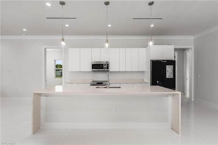 2599  45th NE AVE, Naples, FL 34120
