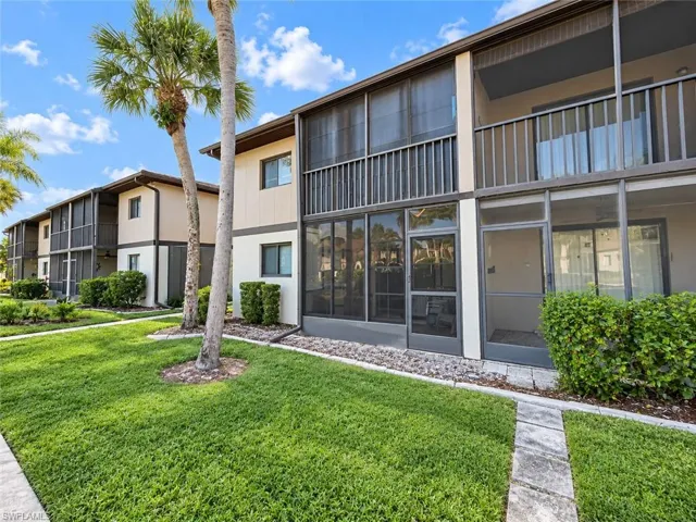 1210 Hall Rd 204, North Fort Myers, Florida 33903
