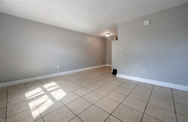 919  Freemont  ST, Fort Myers, FL 33916
