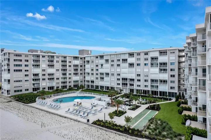 View of apartment building / complex