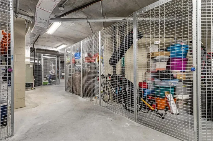 Private storage room with lock and a/c