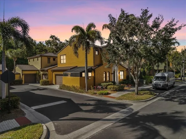 View of front of property featuring stucco siding