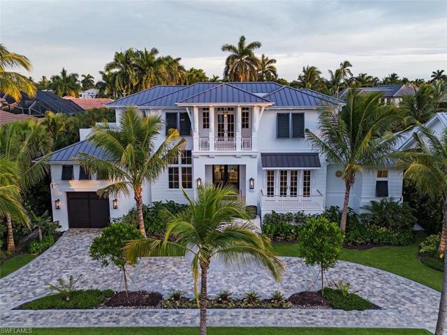 140  5th S AVE, NAPLES, FL 34102