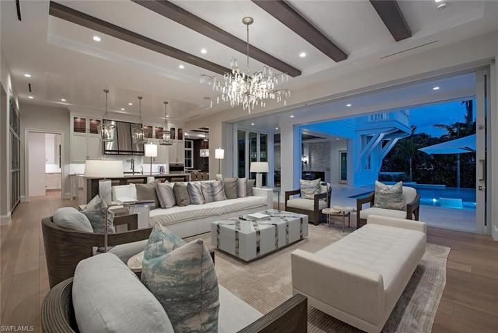 140  5th S AVE, NAPLES, FL 34102