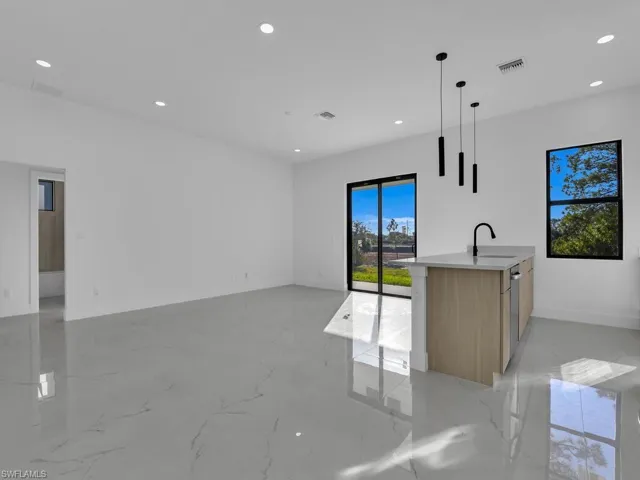 1839 Lockhaven Ct, Lehigh Acres, Florida 33972
