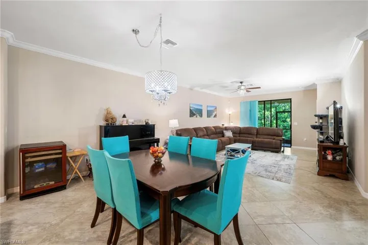 9086 Woodhurst Dr, Naples, Florida 34120