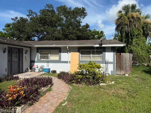 2101  43rd SW TER, Naples, FL 34116