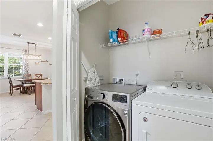 8515 Oakshade Cir 201, Fort Myers, Florida 33919