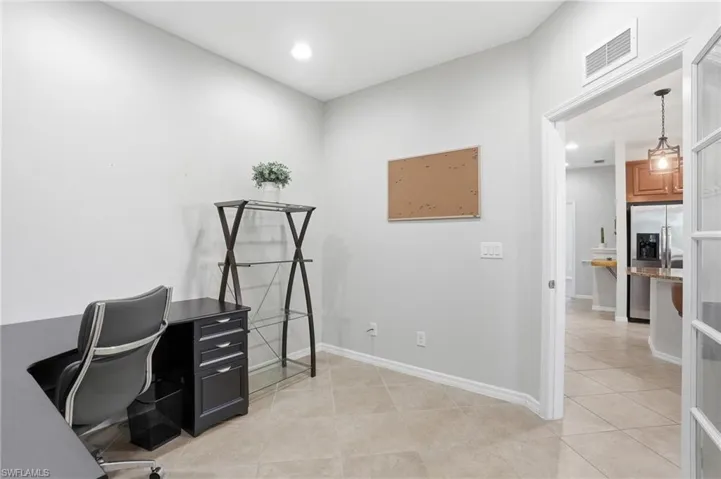 8515 Oakshade Cir 201, Fort Myers, Florida 33919