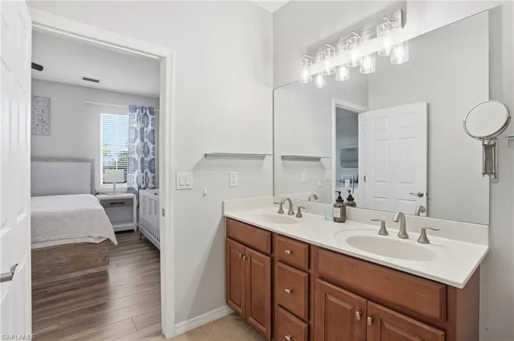 8515 Oakshade Cir 201, Fort Myers, Florida 33919