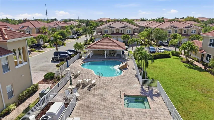 8515 Oakshade Cir 201, Fort Myers, Florida 33919