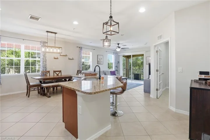 8515 Oakshade Cir 201, Fort Myers, Florida 33919