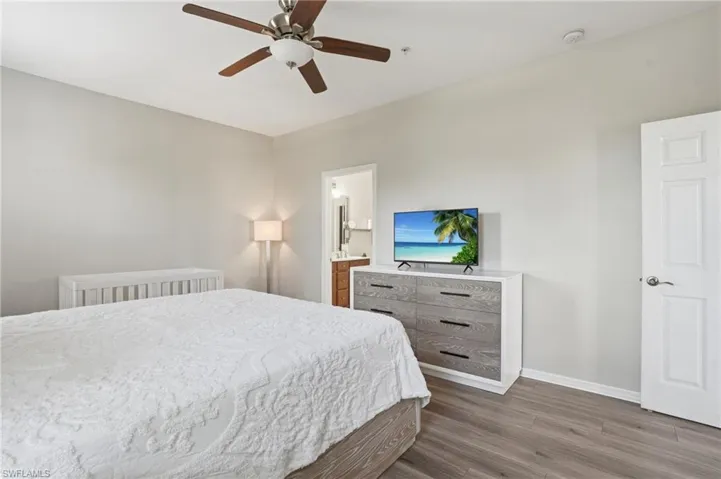 8515 Oakshade Cir 201, Fort Myers, Florida 33919