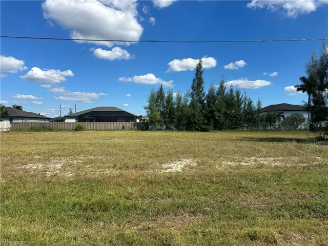 2115 Nw 41st Pl, Cape Coral, Florida 33993