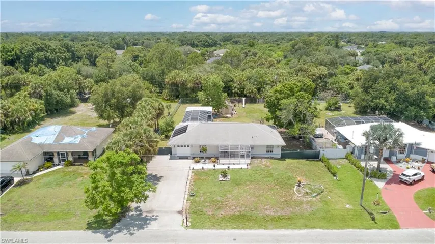 517 Plumosa Ave, Lehigh Acres, Florida 33972