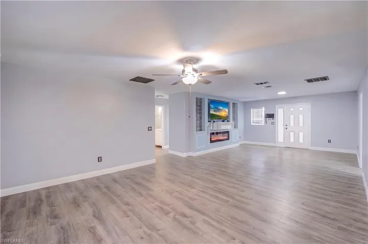 517 Plumosa Ave, Lehigh Acres, Florida 33972