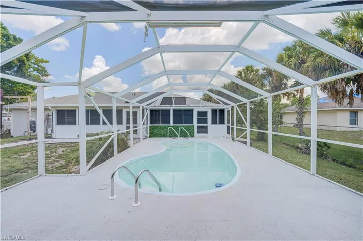 517 Plumosa Ave, Lehigh Acres, Florida 33972