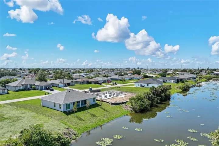 2622 Ne 1st Pl, Cape Coral, Florida 33909