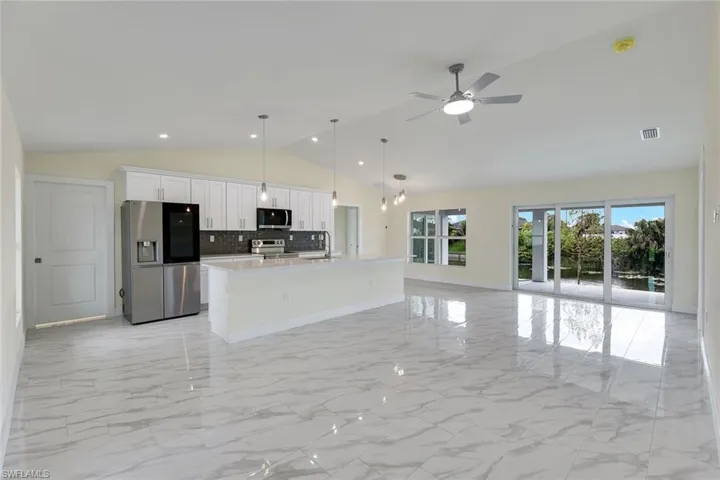 2622 Ne 1st Pl, Cape Coral, Florida 33909