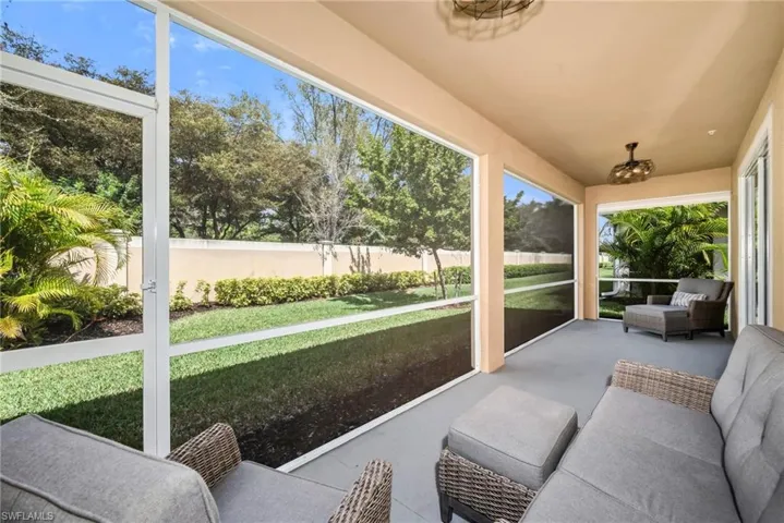Elongated Lanai