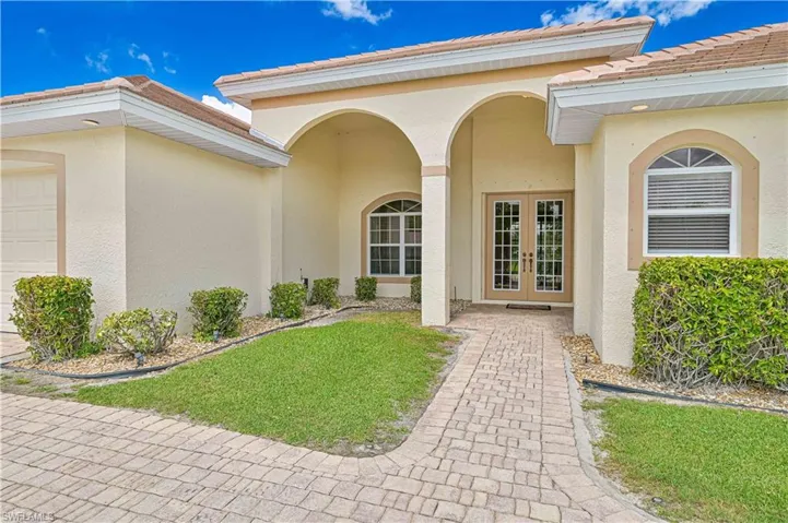 4255  Perth  CT, North Fort Myers, FL 33903