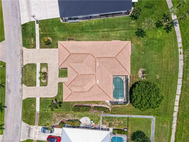 4255  Perth  CT, North Fort Myers, FL 33903