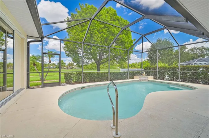 4255  Perth  CT, North Fort Myers, FL 33903