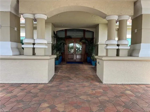 Front Entry of Club House and Restaurant