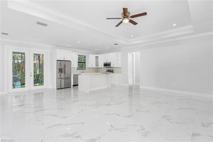 3825  36th SE AVE, Naples, FL 34117