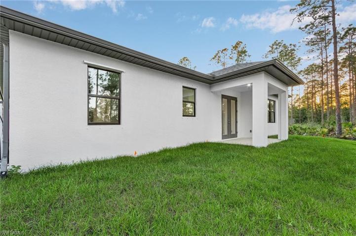 3825  36th SE AVE, Naples, FL 34117