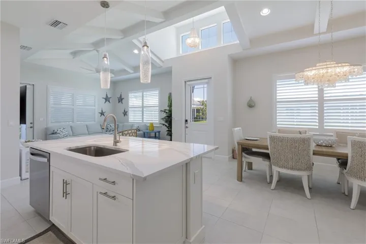 7084  Saona  CT, Naples, FL 34113
