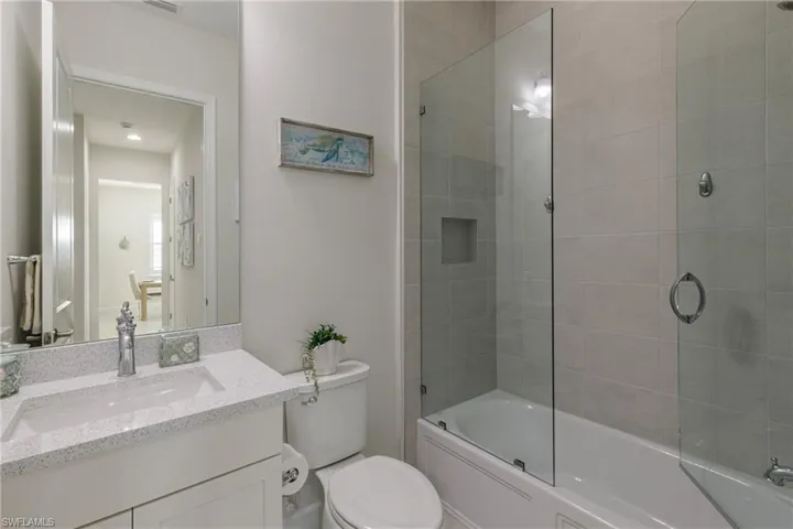 7084  Saona  CT, Naples, FL 34113