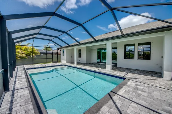 203 Sw 14th Ave, Cape Coral, Florida 33991
