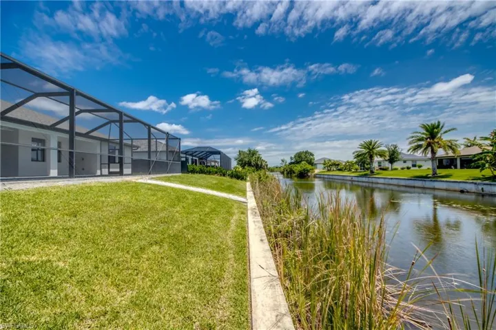 203 Sw 14th Ave, Cape Coral, Florida 33991